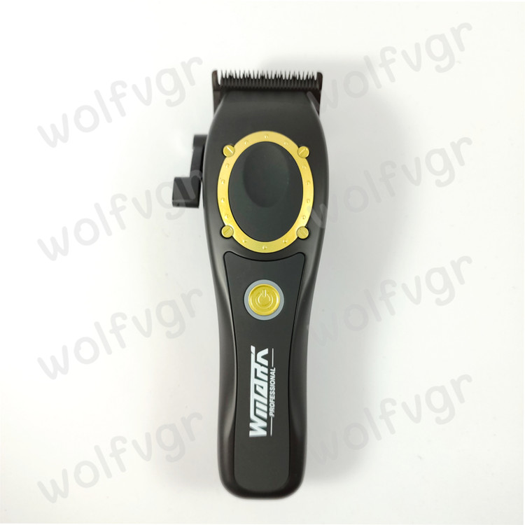 نمای جلو کلیپر WMARK NG-7030 با تیغه استیل و نمایشگر LED روی بدنه